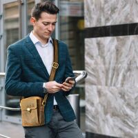 MATADOR Leder Herren Umhängetasche Schultertasche Unitasche Hunter Braun